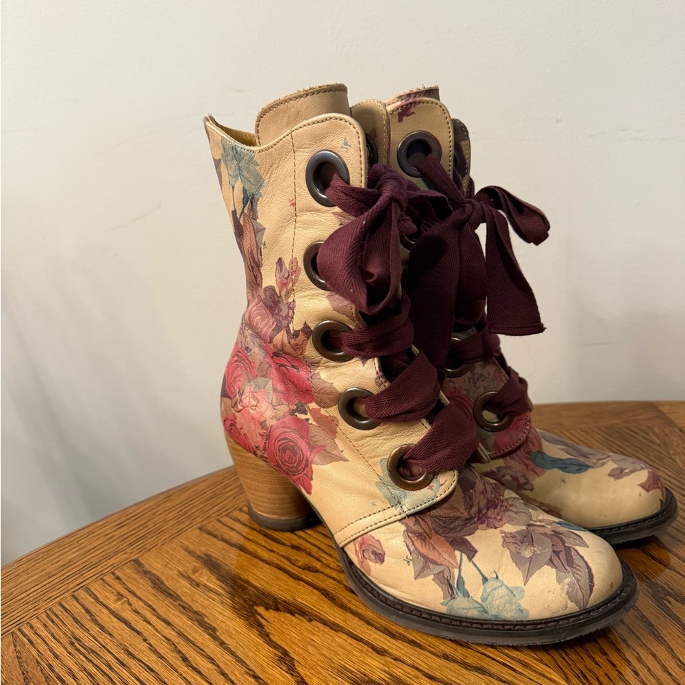John Fluevog Floral Gladstone